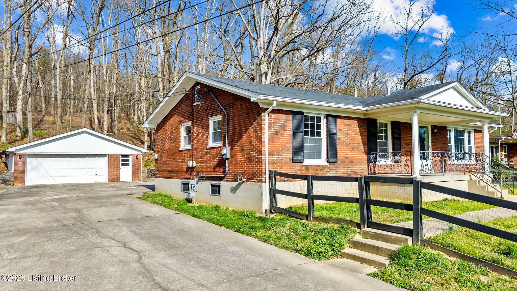 Photo of Listing #1708139