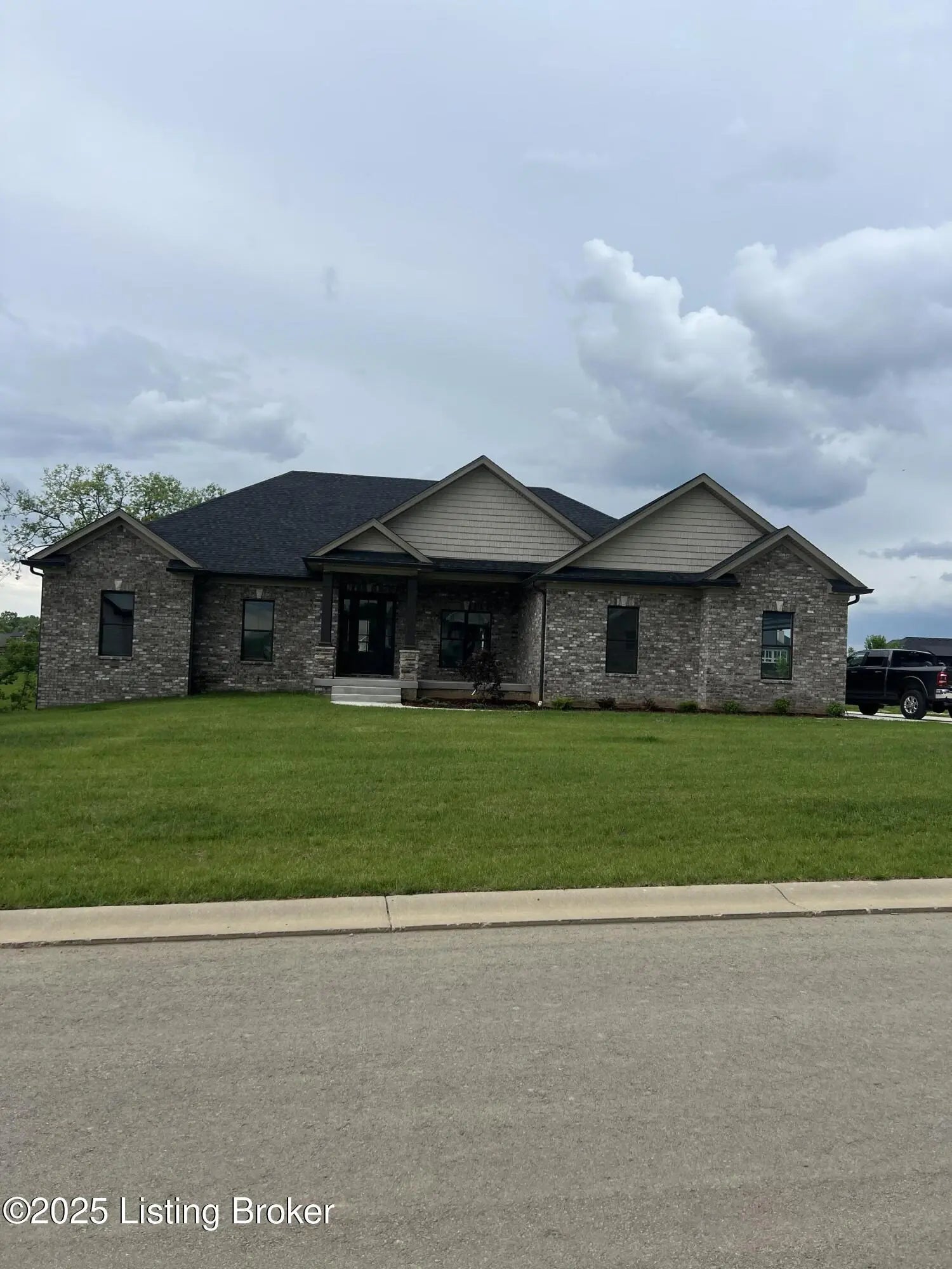 Photo of Listing #1708072