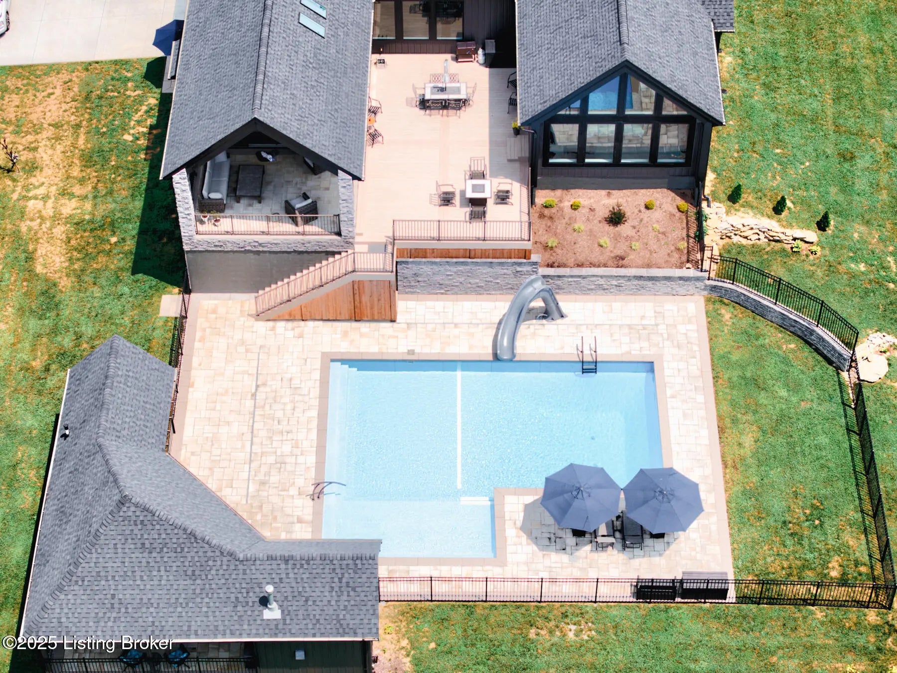 Photo of Listing #1708166