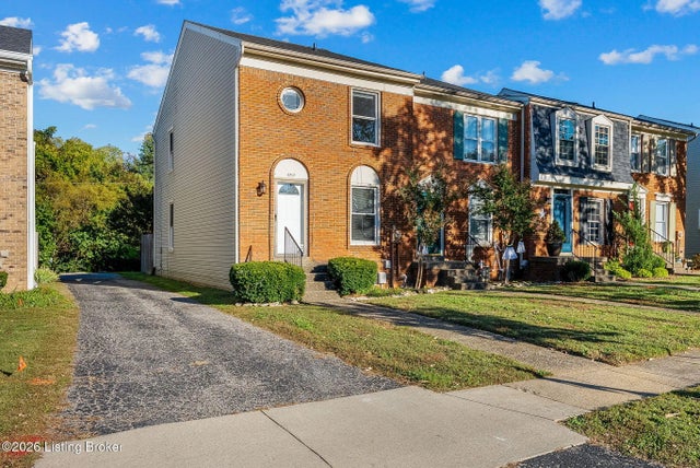 2717 Langdon Dr, Louisville