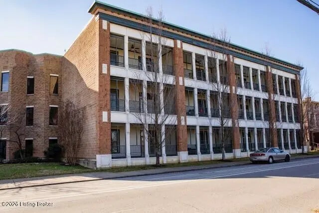 900 S 5th St Unit 202, Louisville