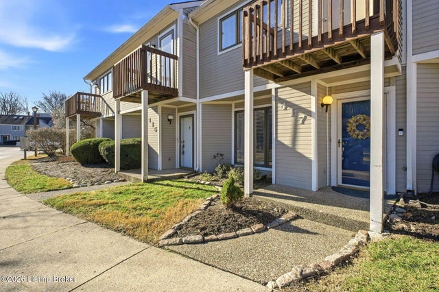 417 Ledgeview Park Dr, Louisville