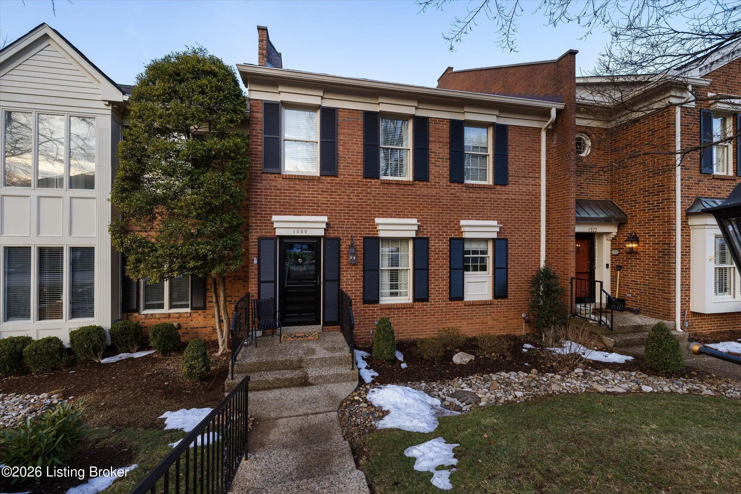 Photo of Listing #1708356