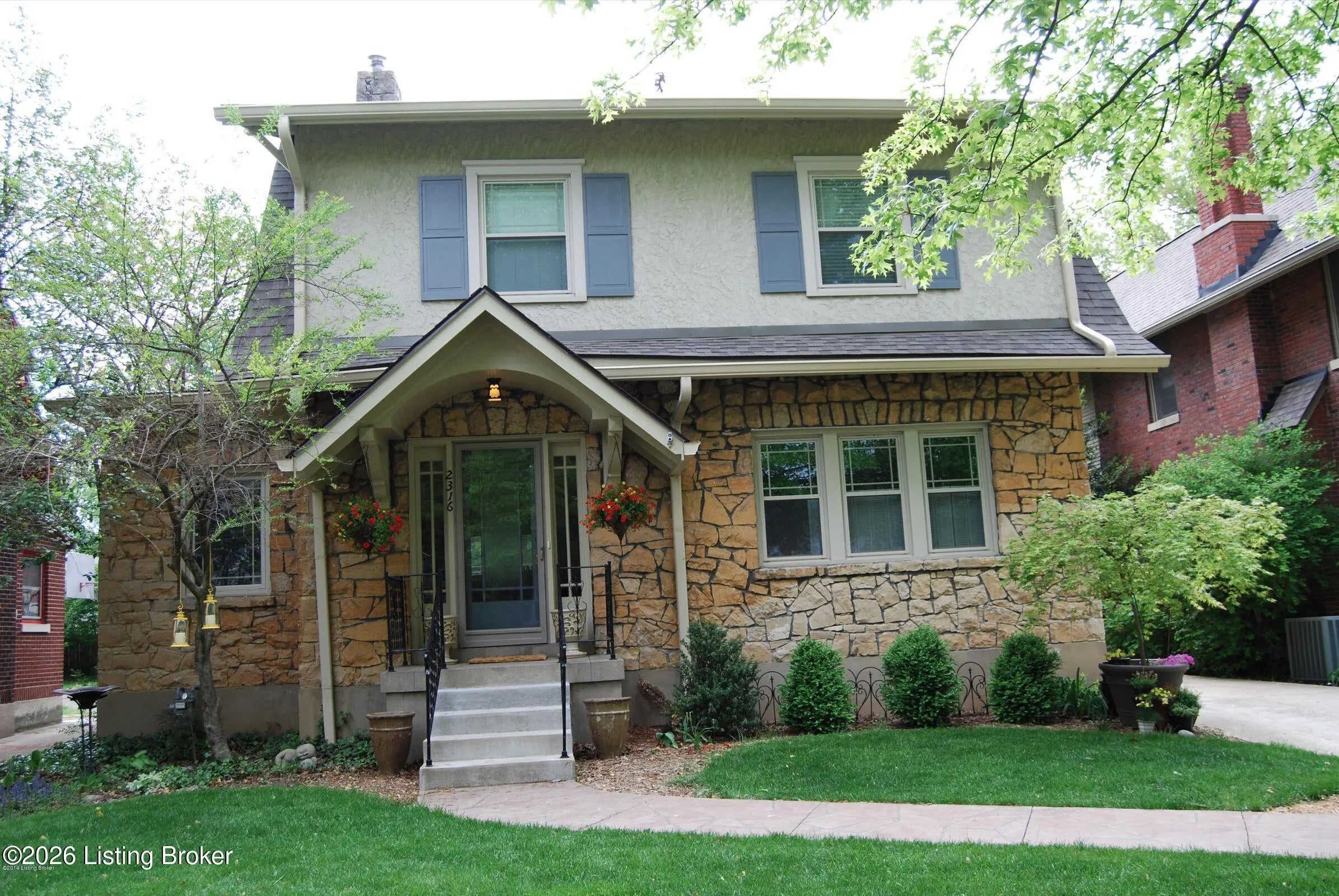 Photo of Listing #1708551