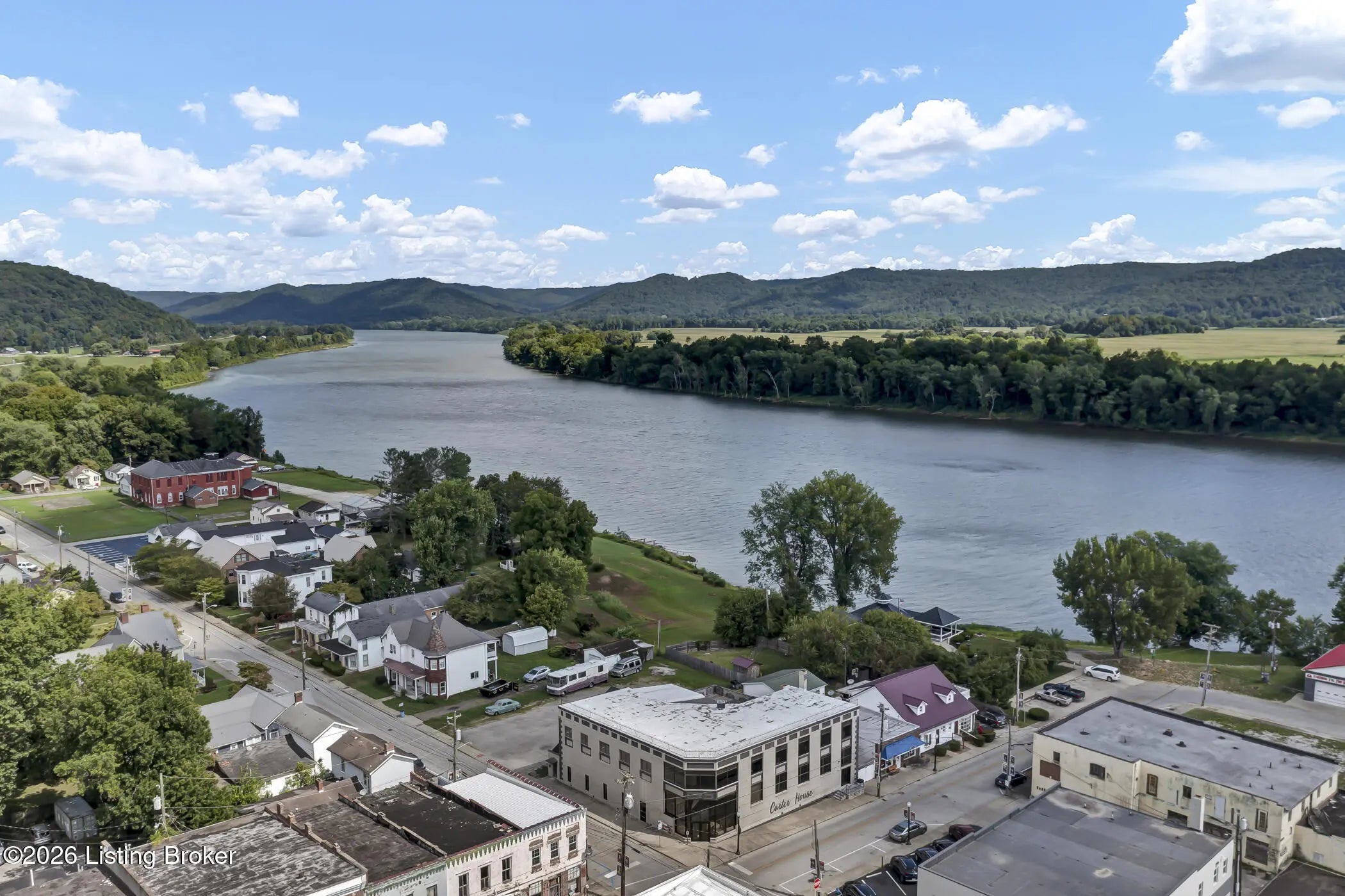 Photo of Listing #1708609