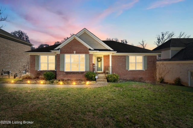 4505 Saratoga Woods Dr, Louisville