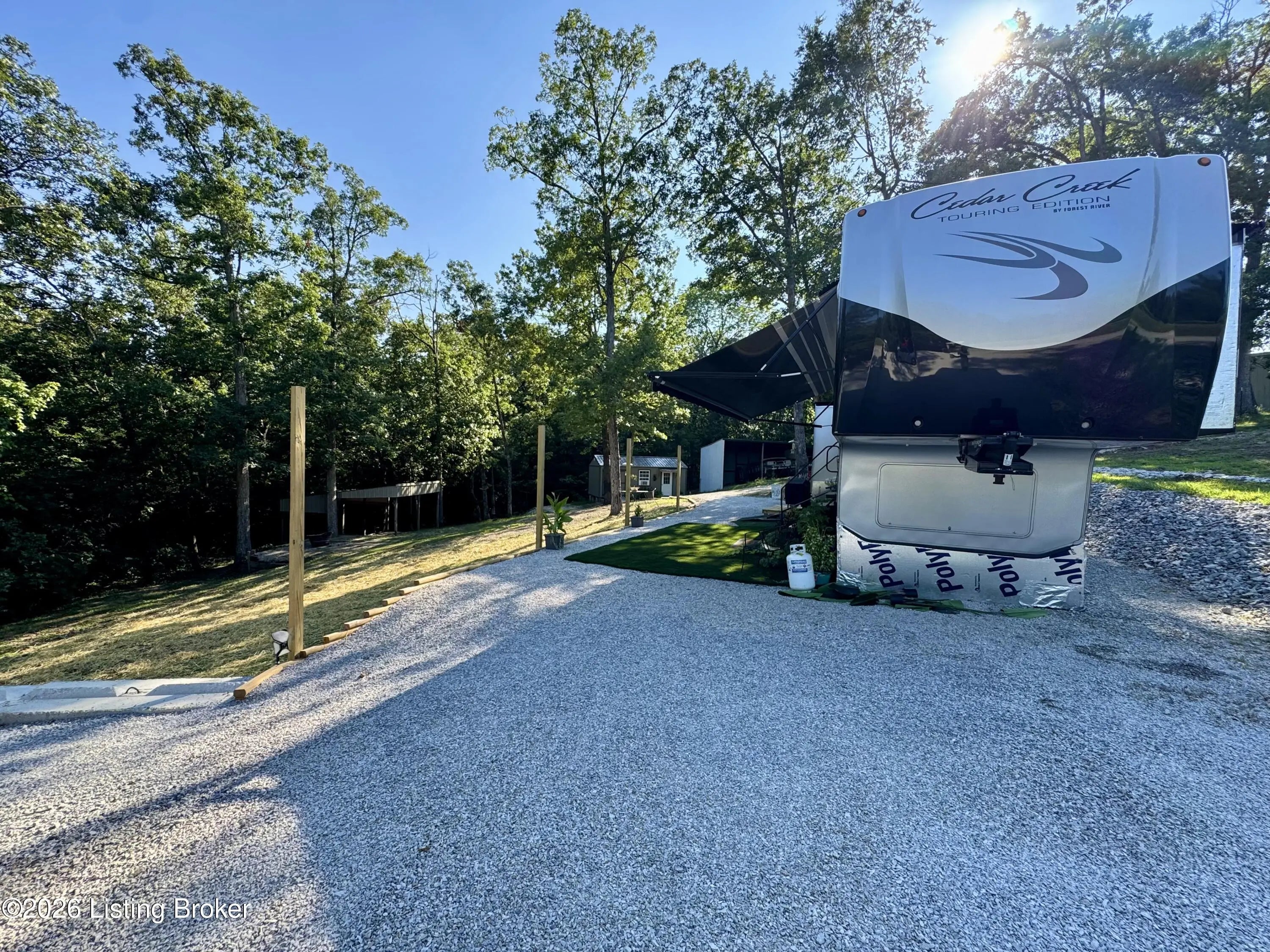 Photo of Listing #1709072