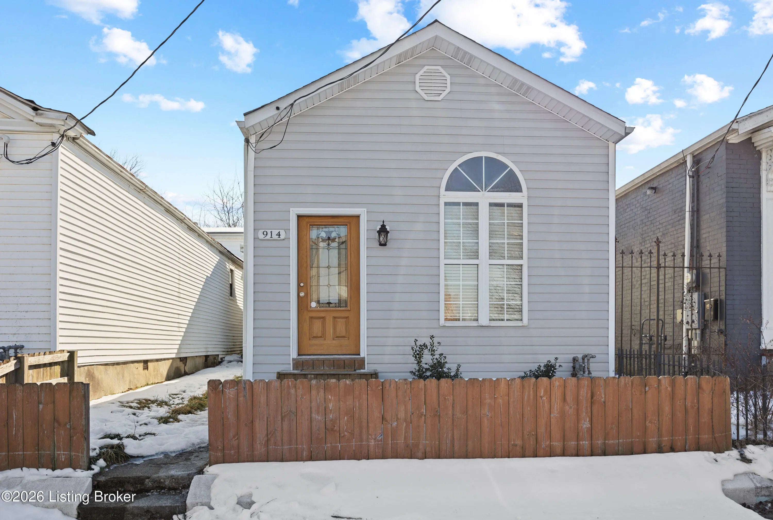 Photo of Listing #1708883