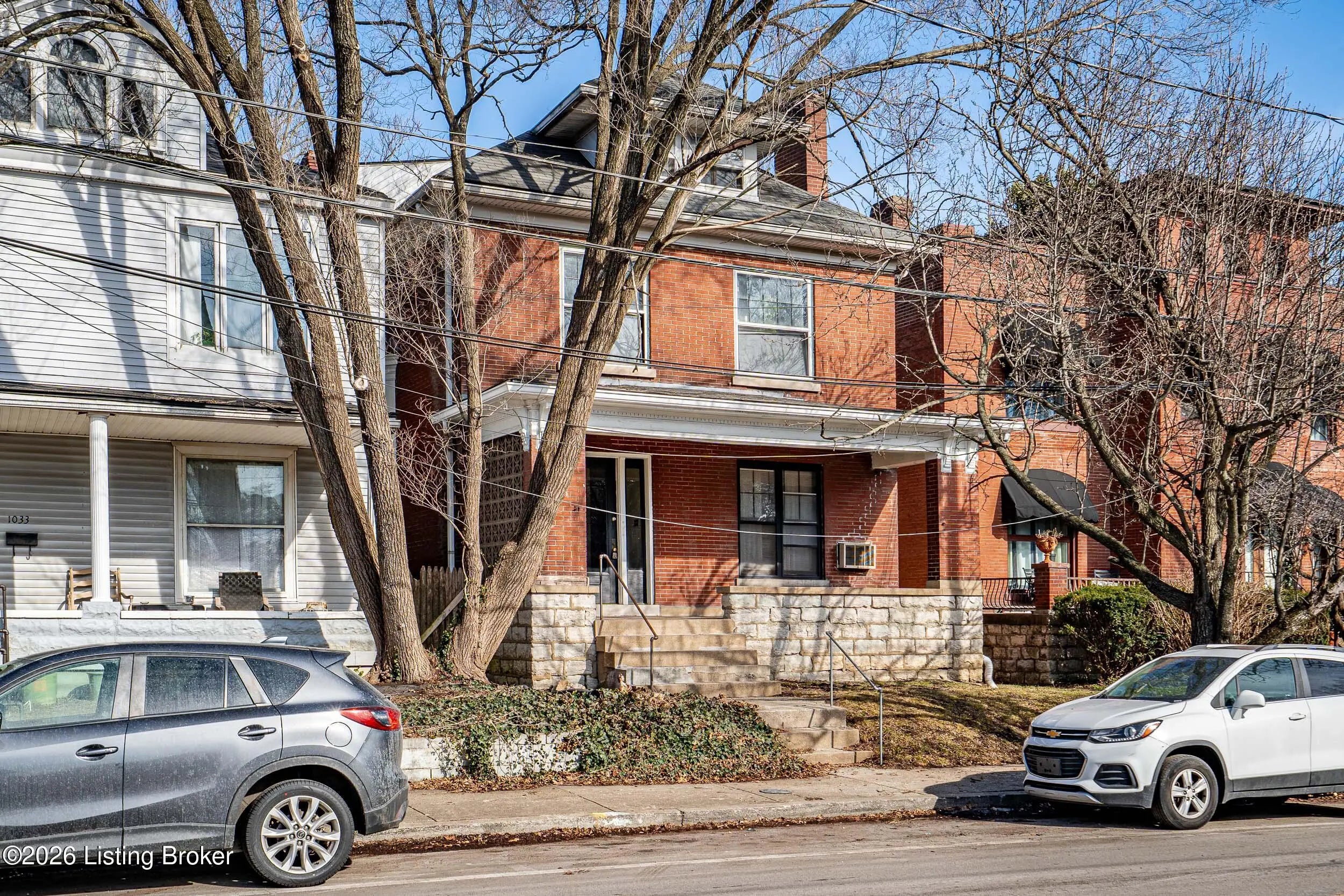 Photo of Listing #1711899