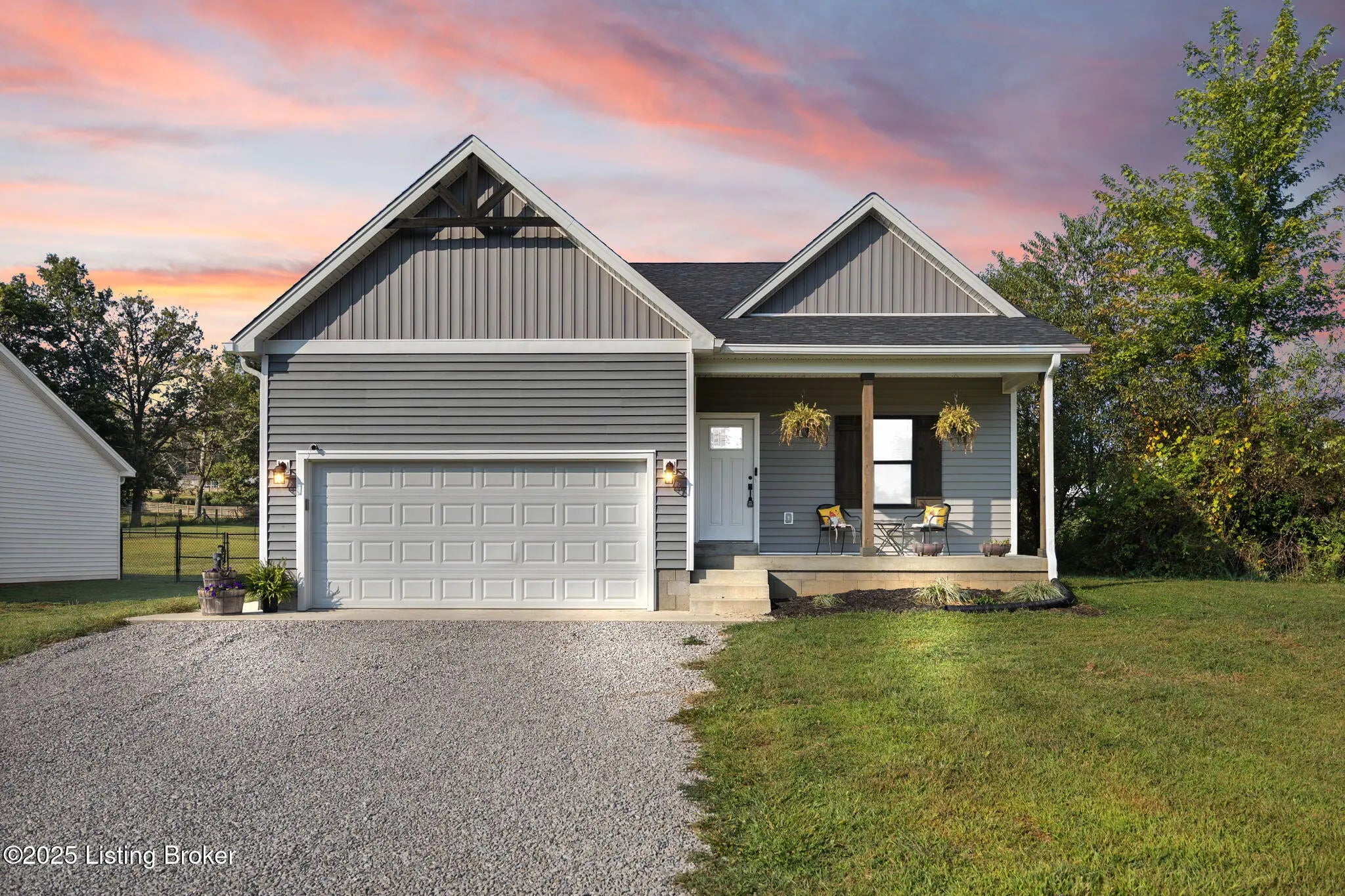 Photo of Listing #1708925