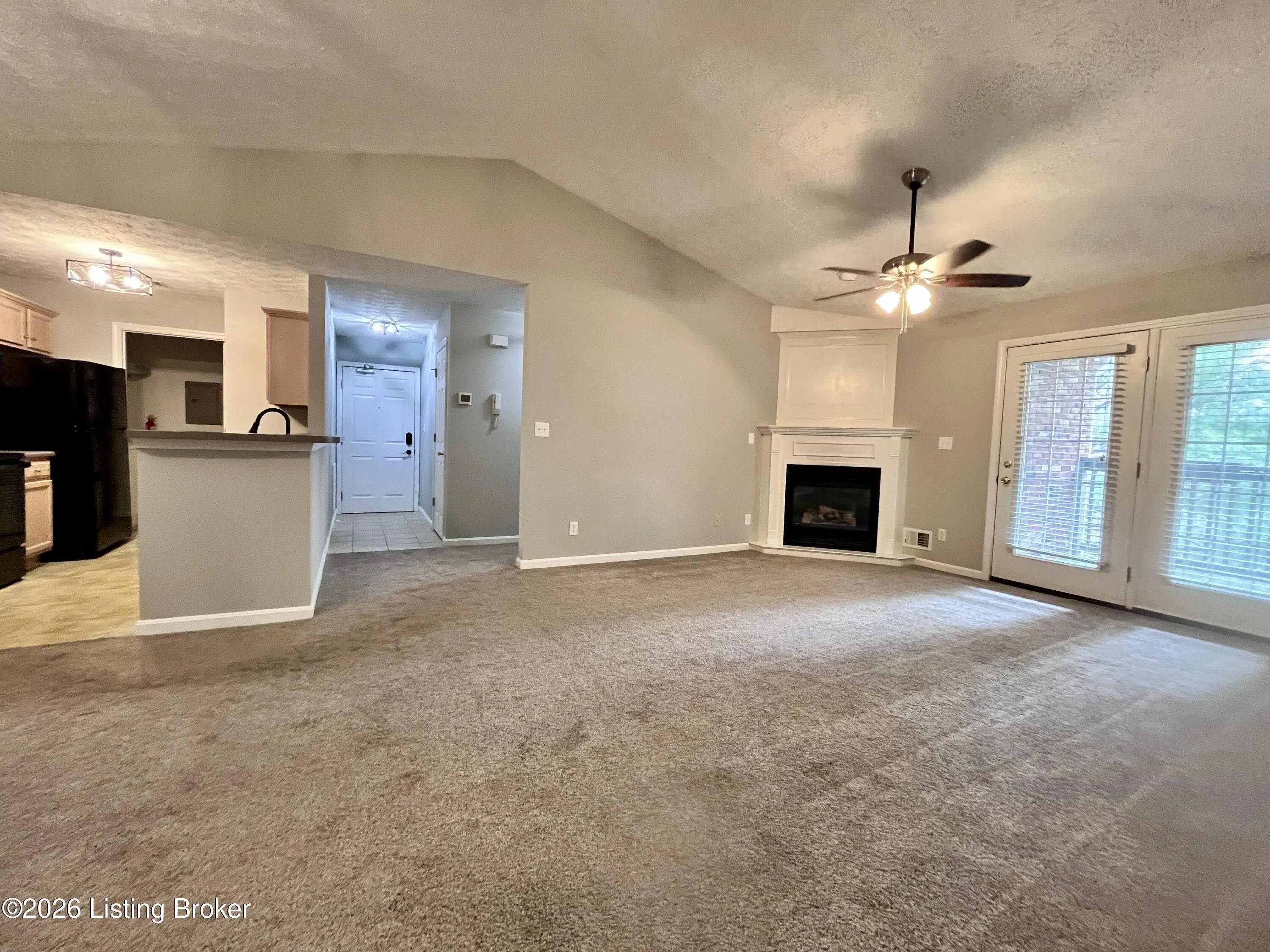 Photo of Listing #1709036