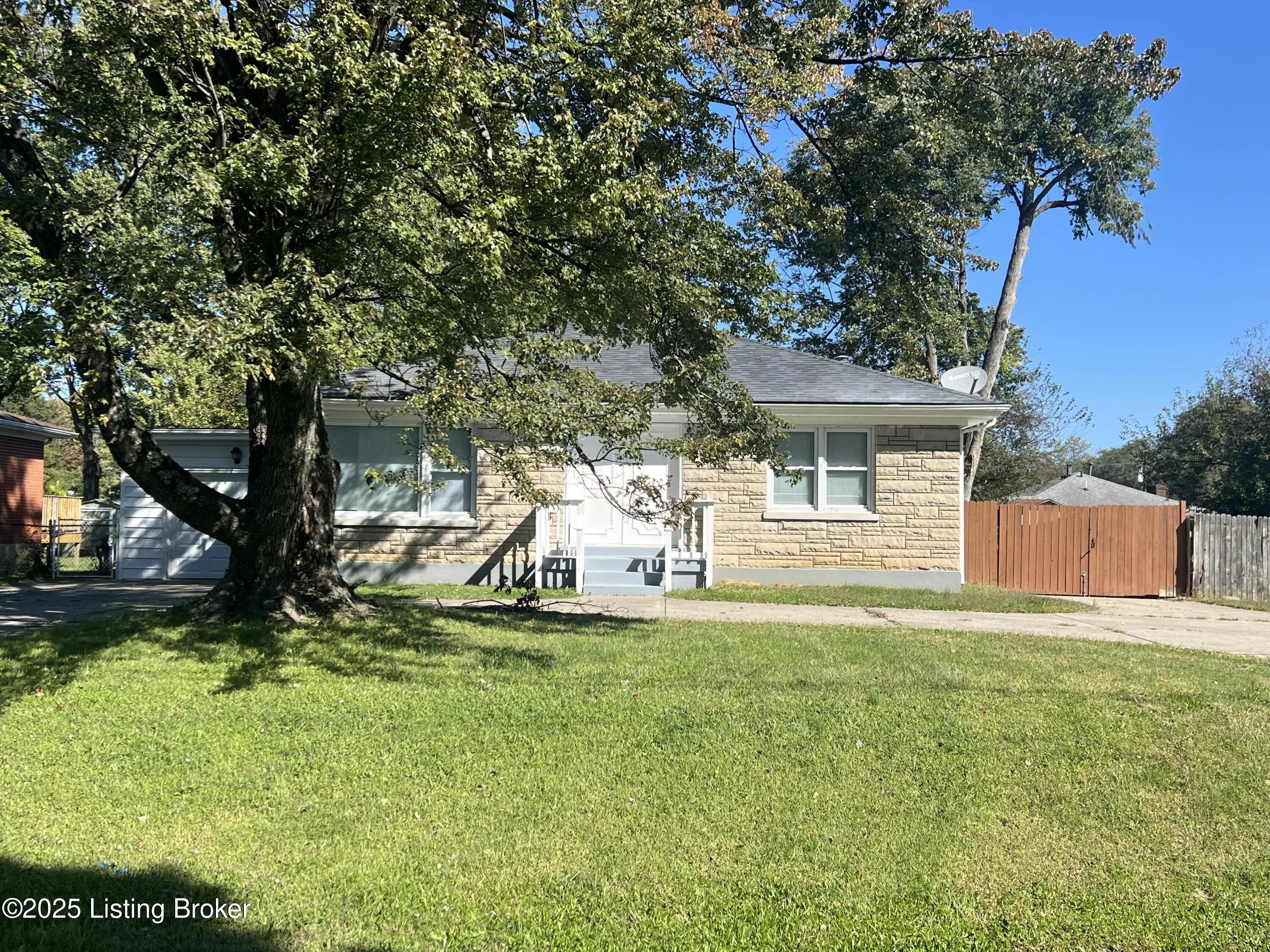 Photo of Listing #1709062