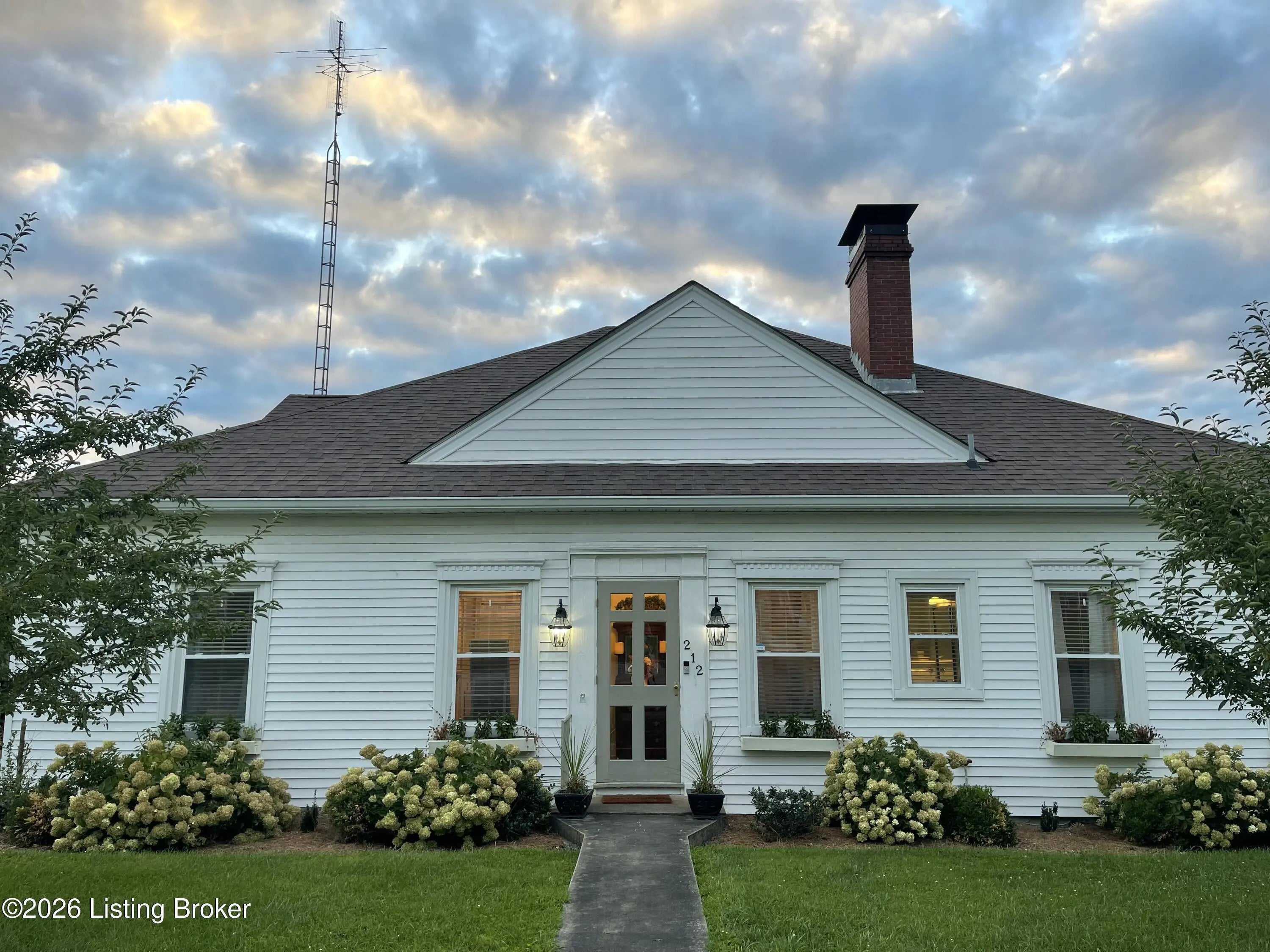 Photo of Listing #1709067