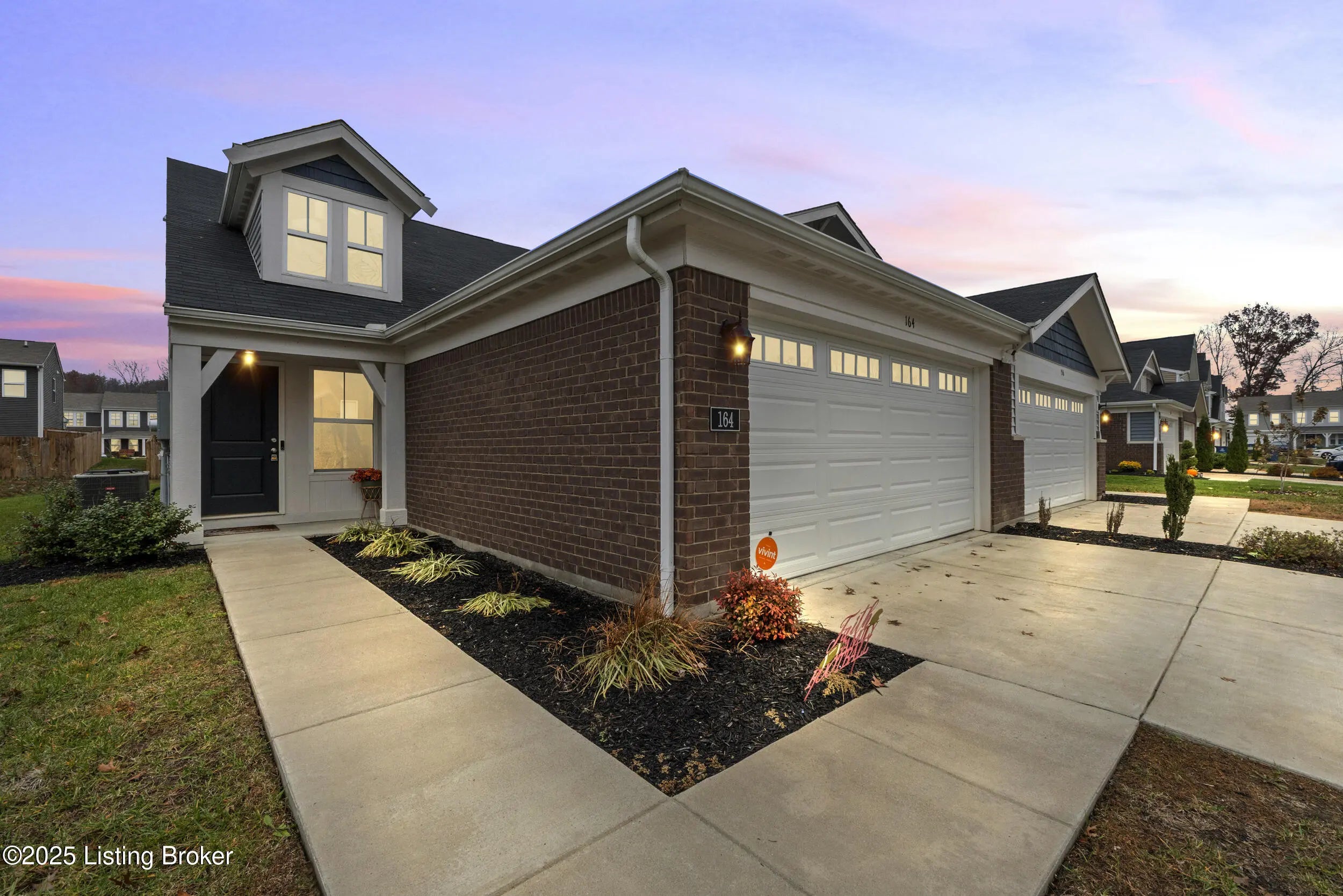 Photo of Listing #1709256