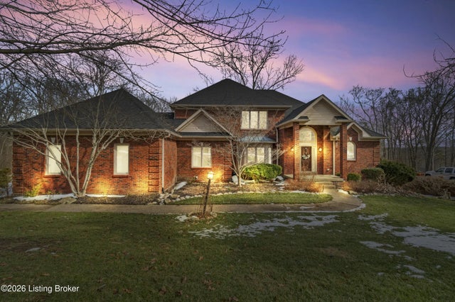 17002 Ash Hill Dr, Louisville