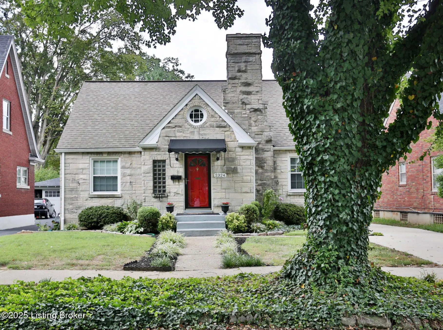 Photo of Listing #1709202