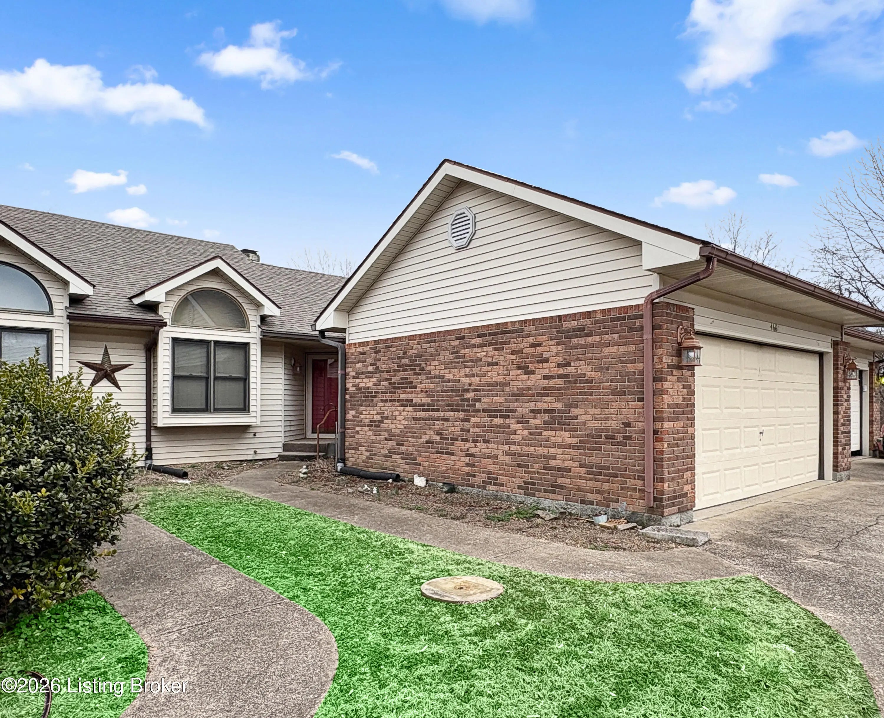 Photo of Listing #1709397