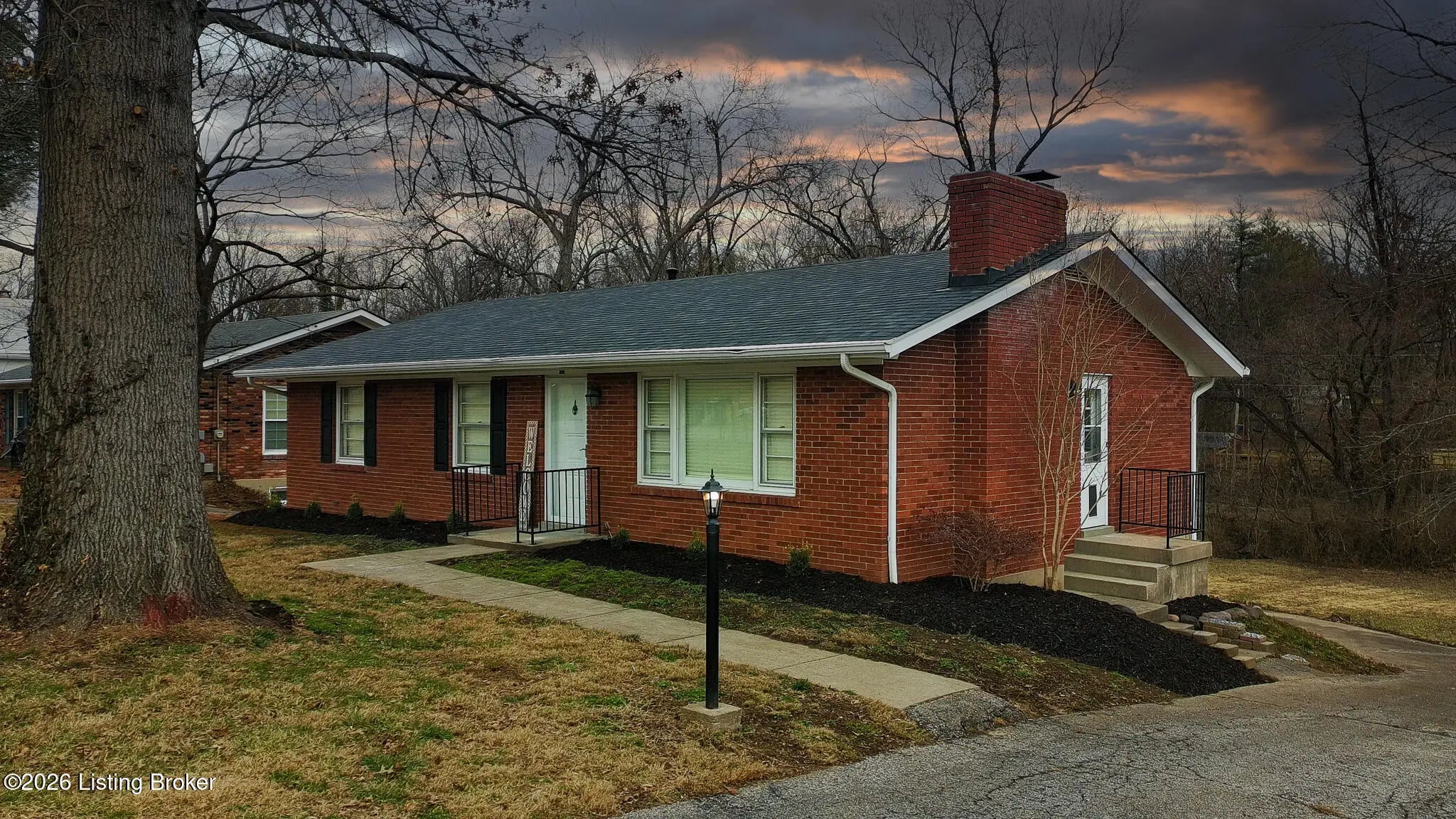 Photo of Listing #1709327