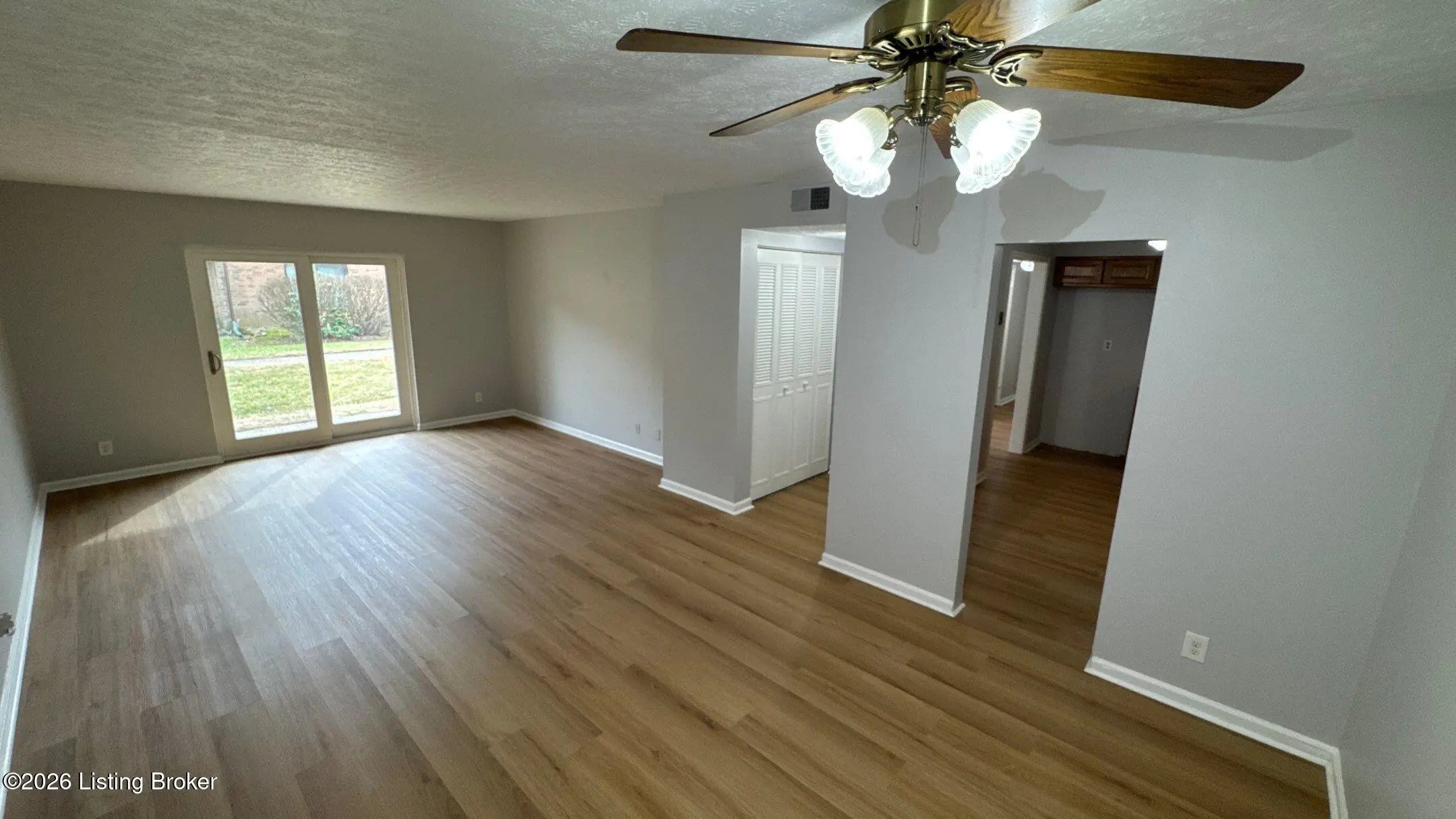 Photo of Listing #1709540