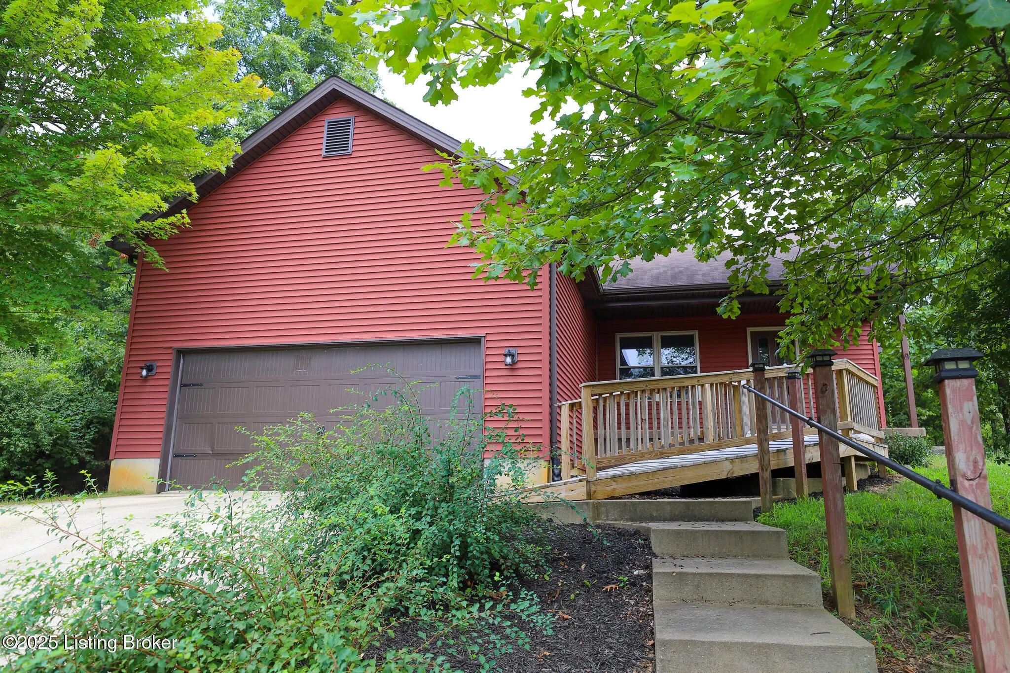 Photo of Listing #1709418