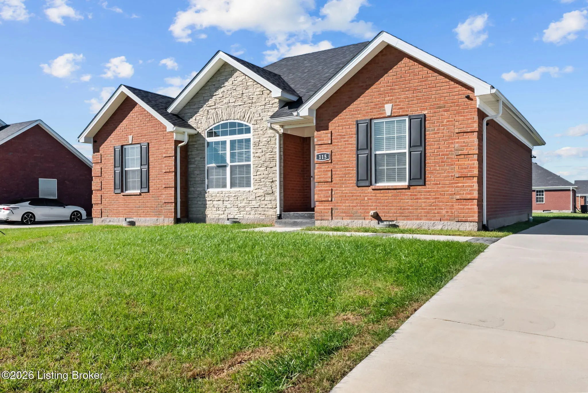 Photo of Listing #1709468