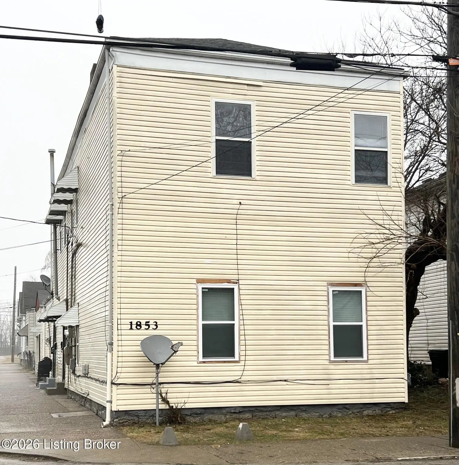 Photo of Listing #1709465