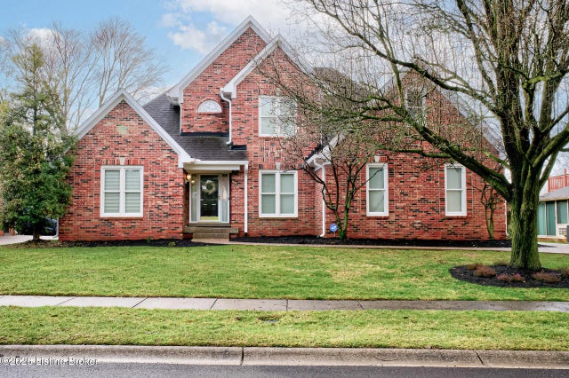 8606 Glenfield Way, Louisville