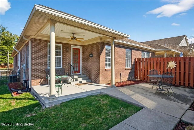 3144 Freys Hill Rd, Louisville