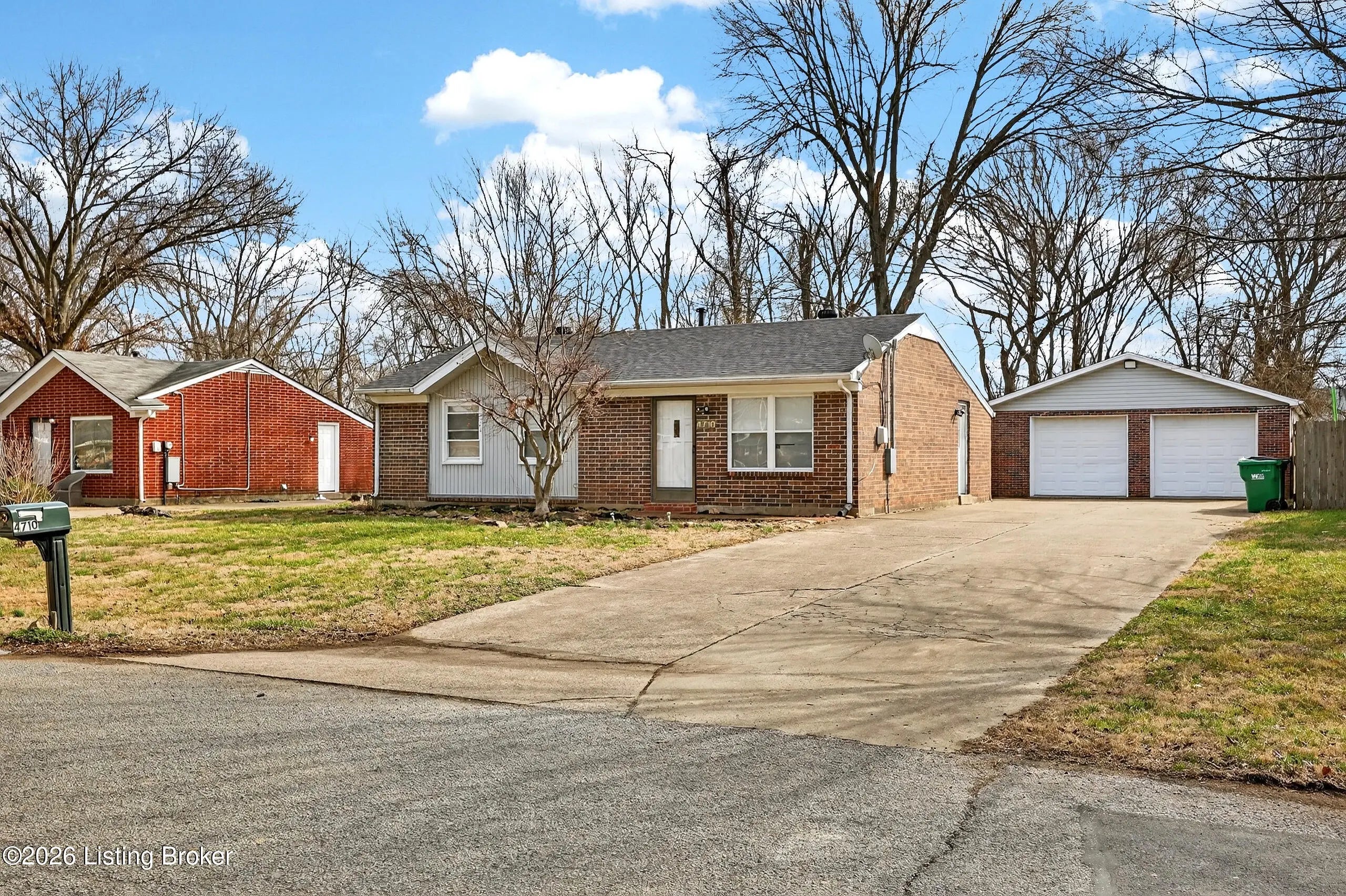 Photo of Listing #1709544