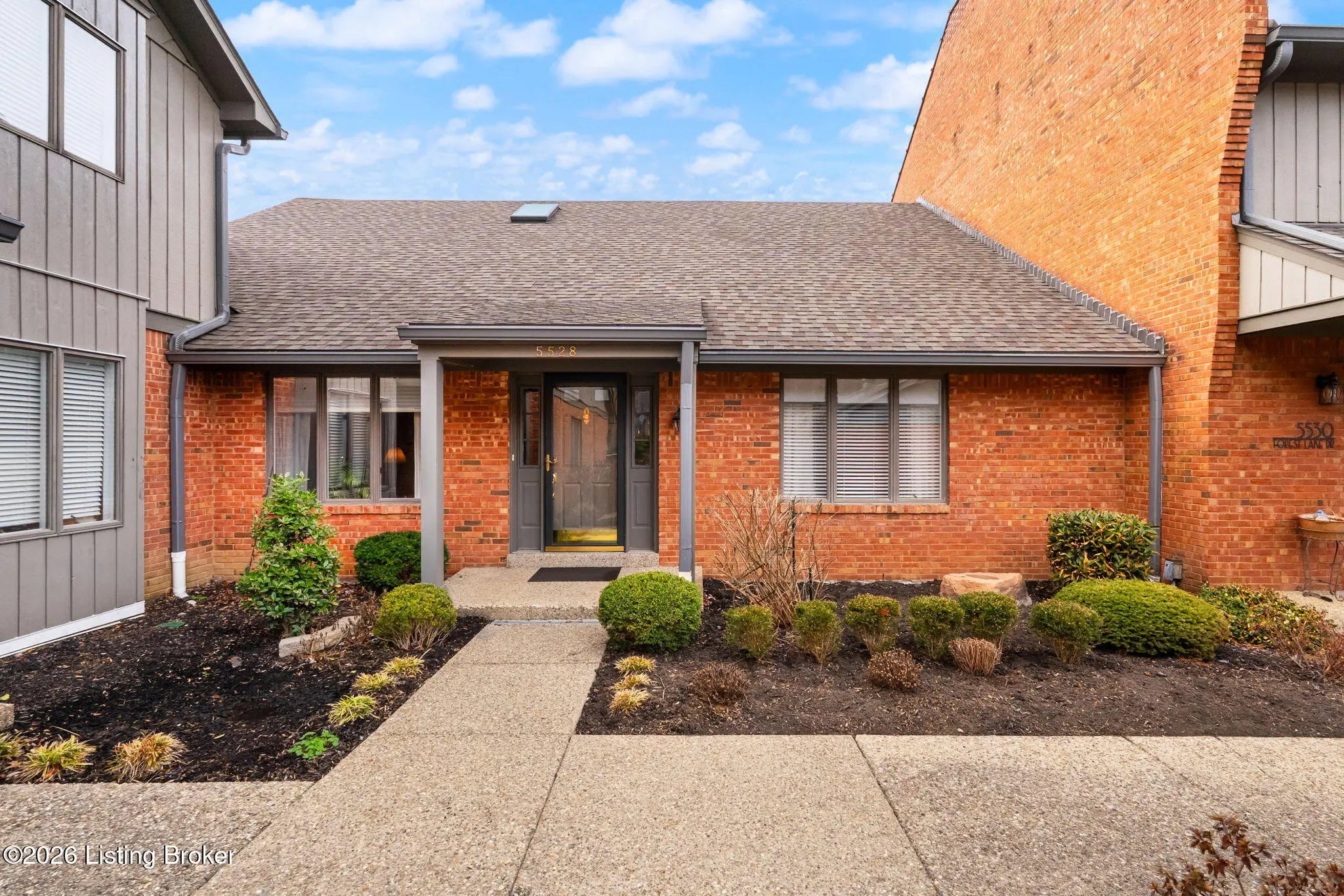 Photo of Listing #1709943