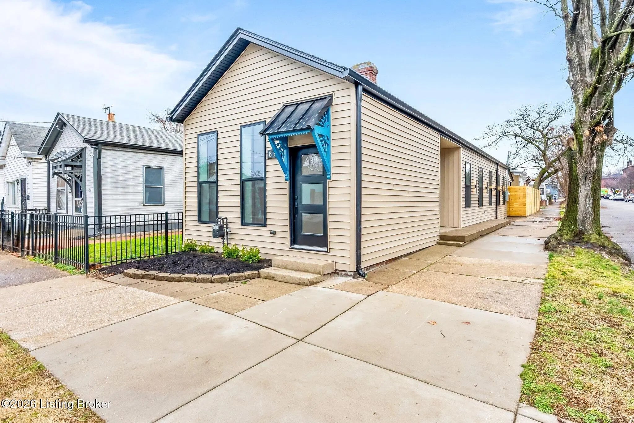 Photo of Listing #1710173