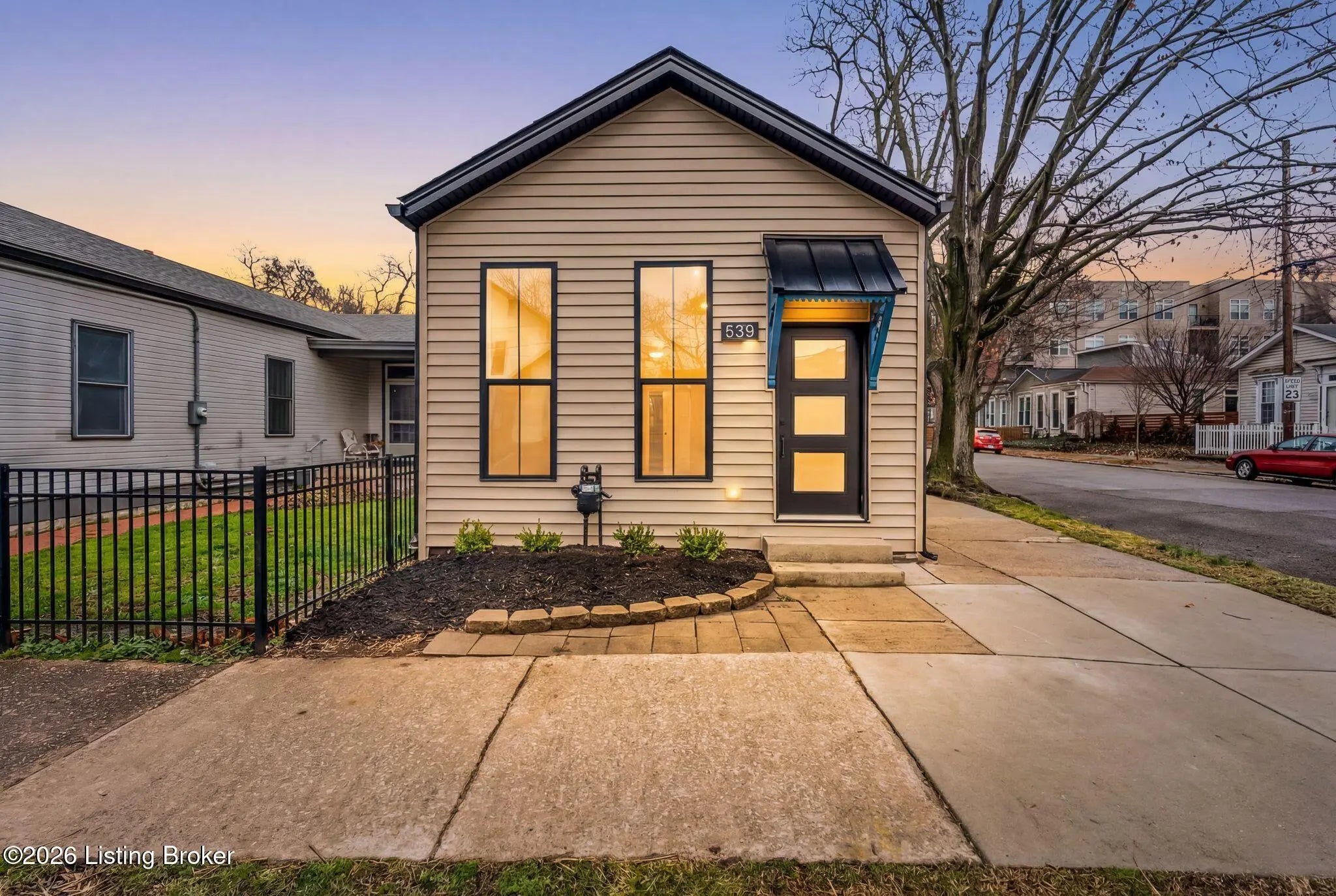 Photo of Listing #1710173