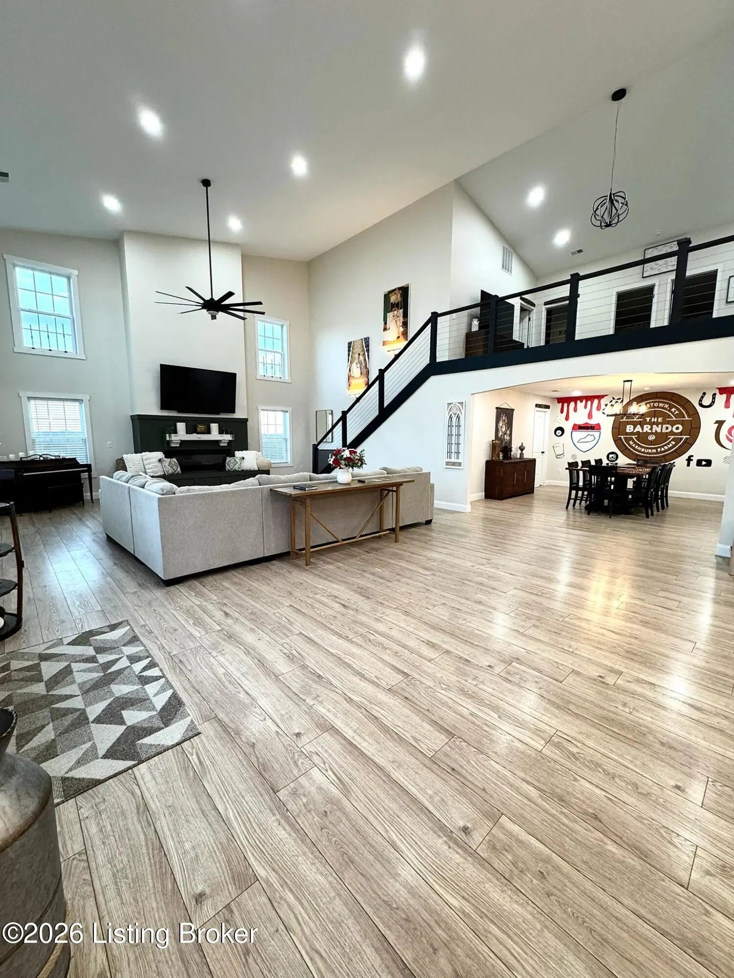 Photo of Listing #1713422