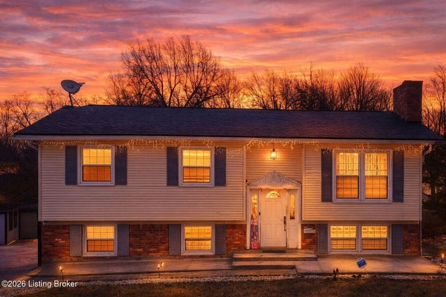 8601 Honor Ave, Louisville