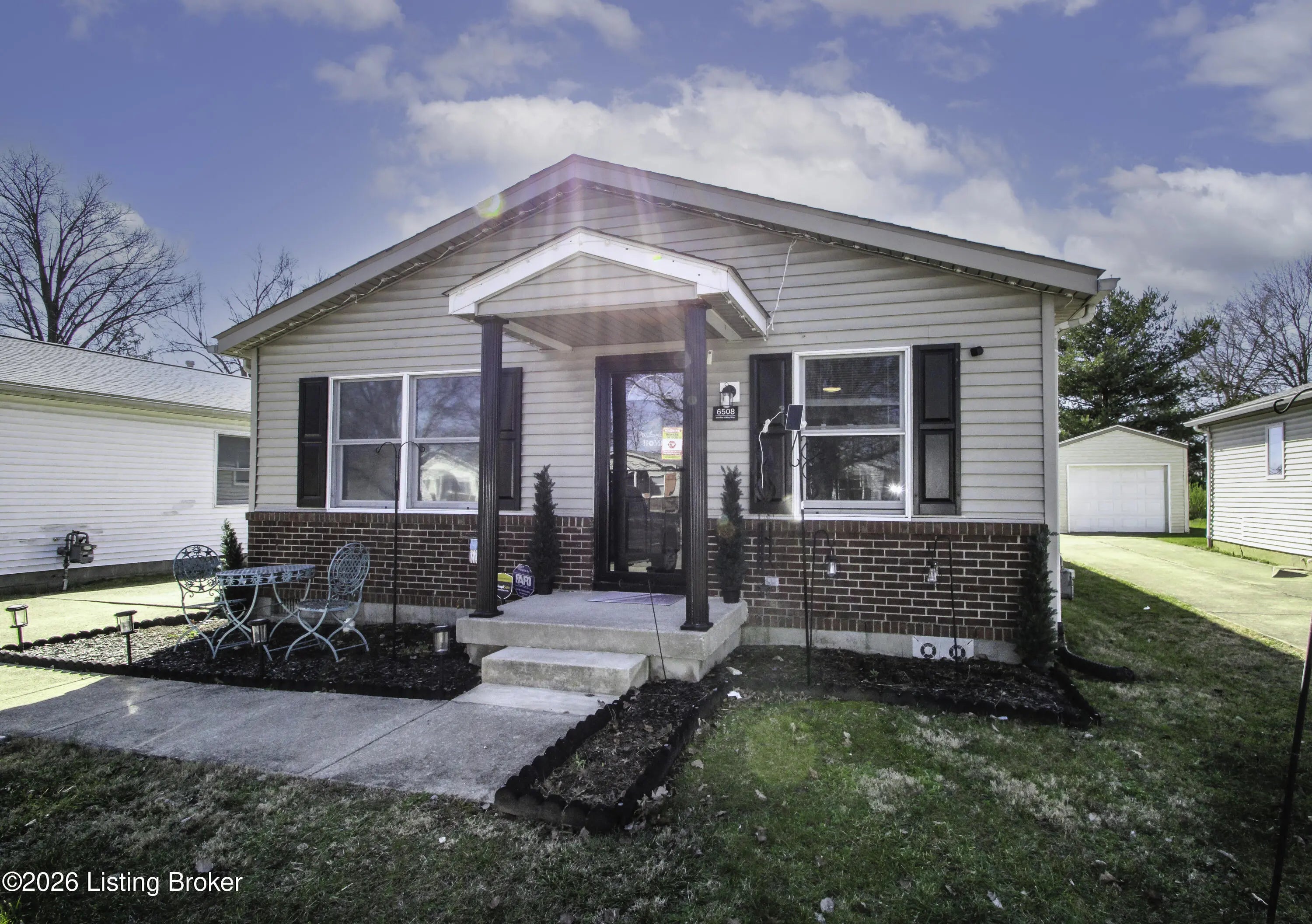 Photo of Listing #1709633