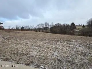 11 Sparrow Ln, Fisherville