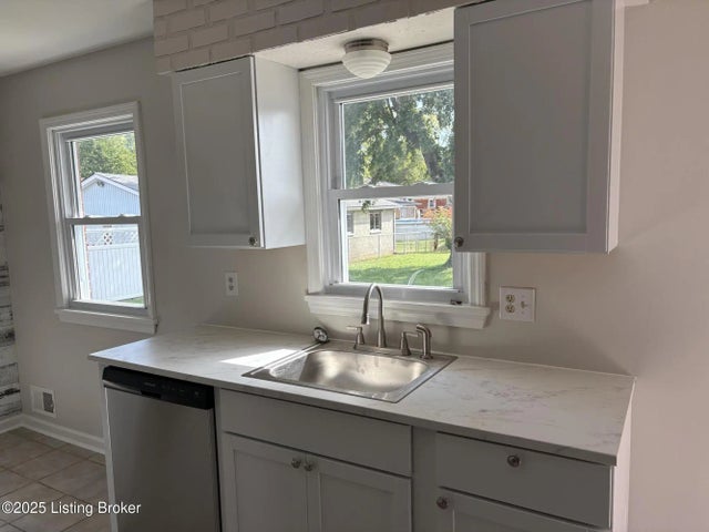 5006 Tumeric Ln, Louisville