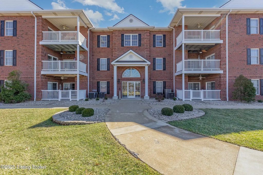 141 Chase Way 207, Elizabethtown