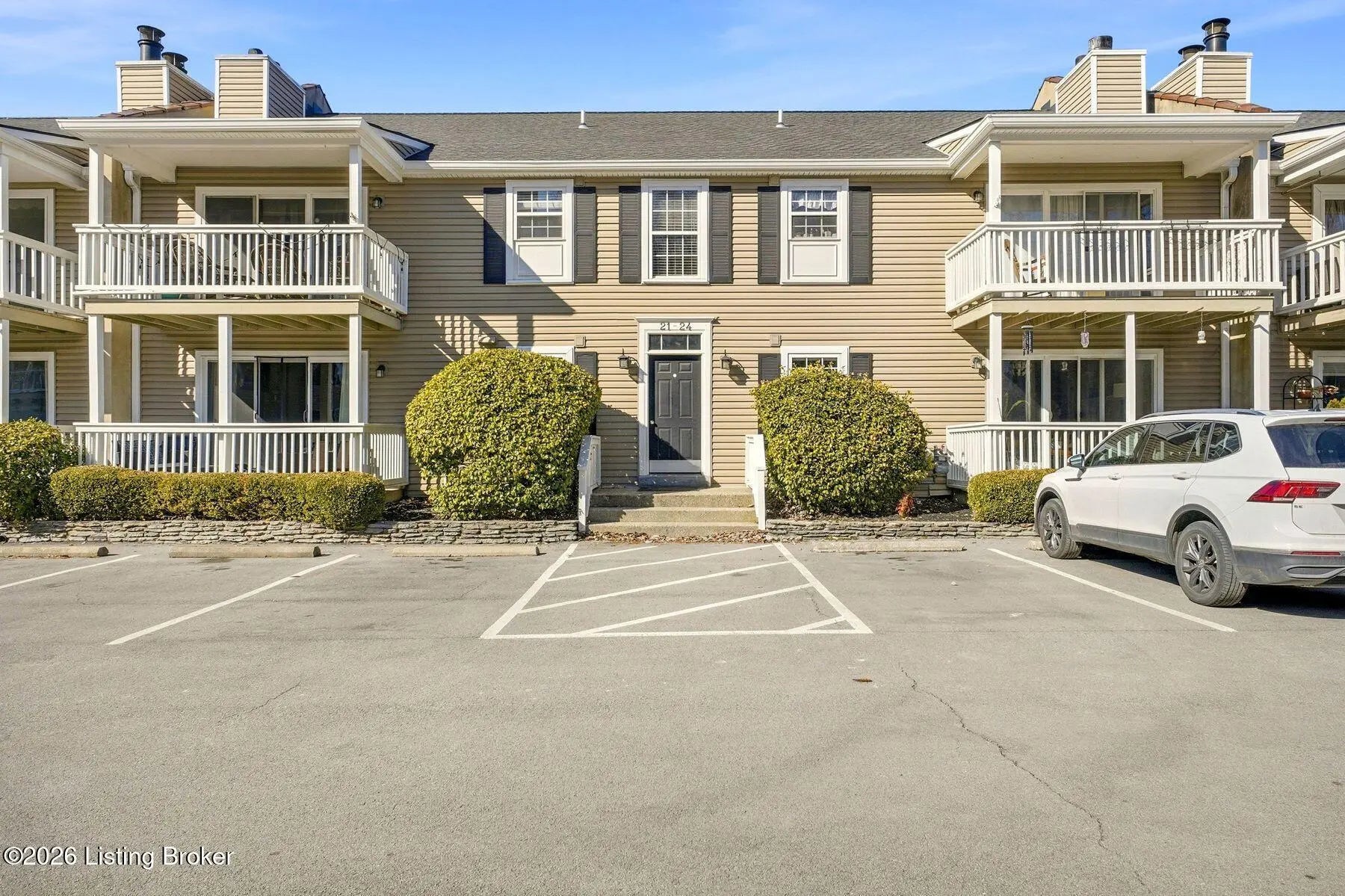 Photo of Listing #1709748