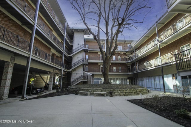 2011 Frankfort Ave 300, Louisville