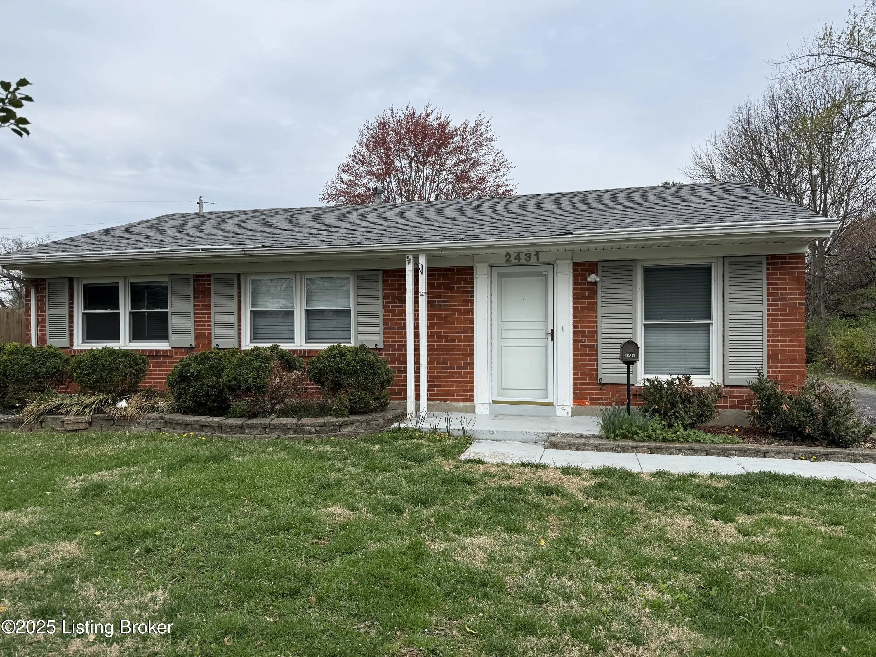 Photo of Listing #1709716