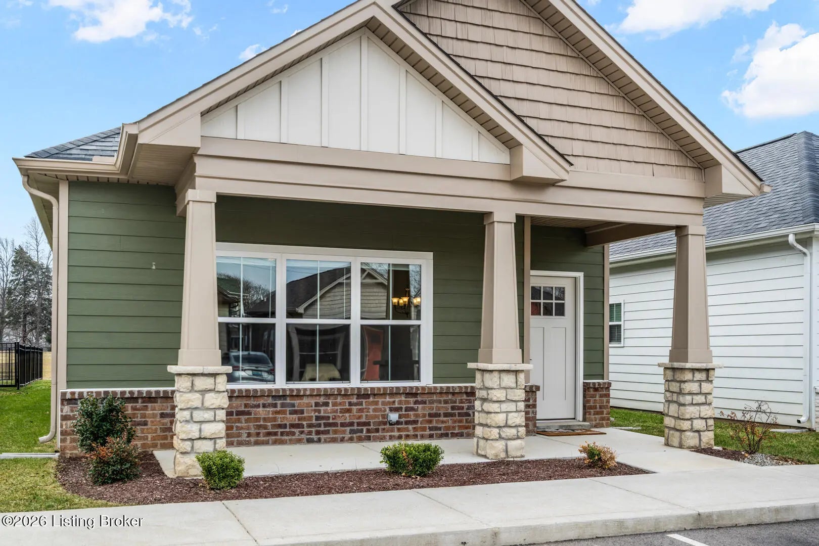 Photo of Listing #1709769