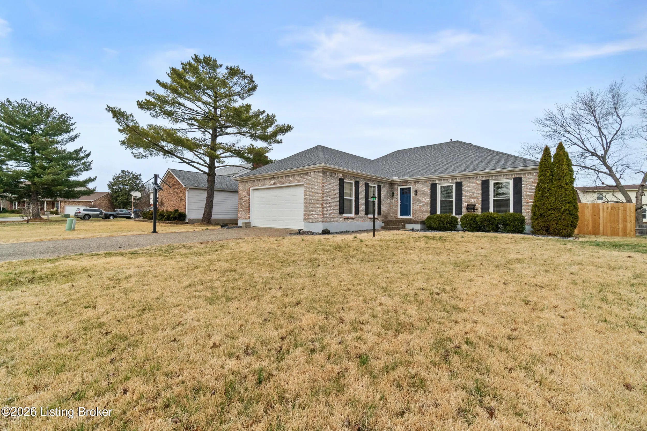 Photo of Listing #1710050