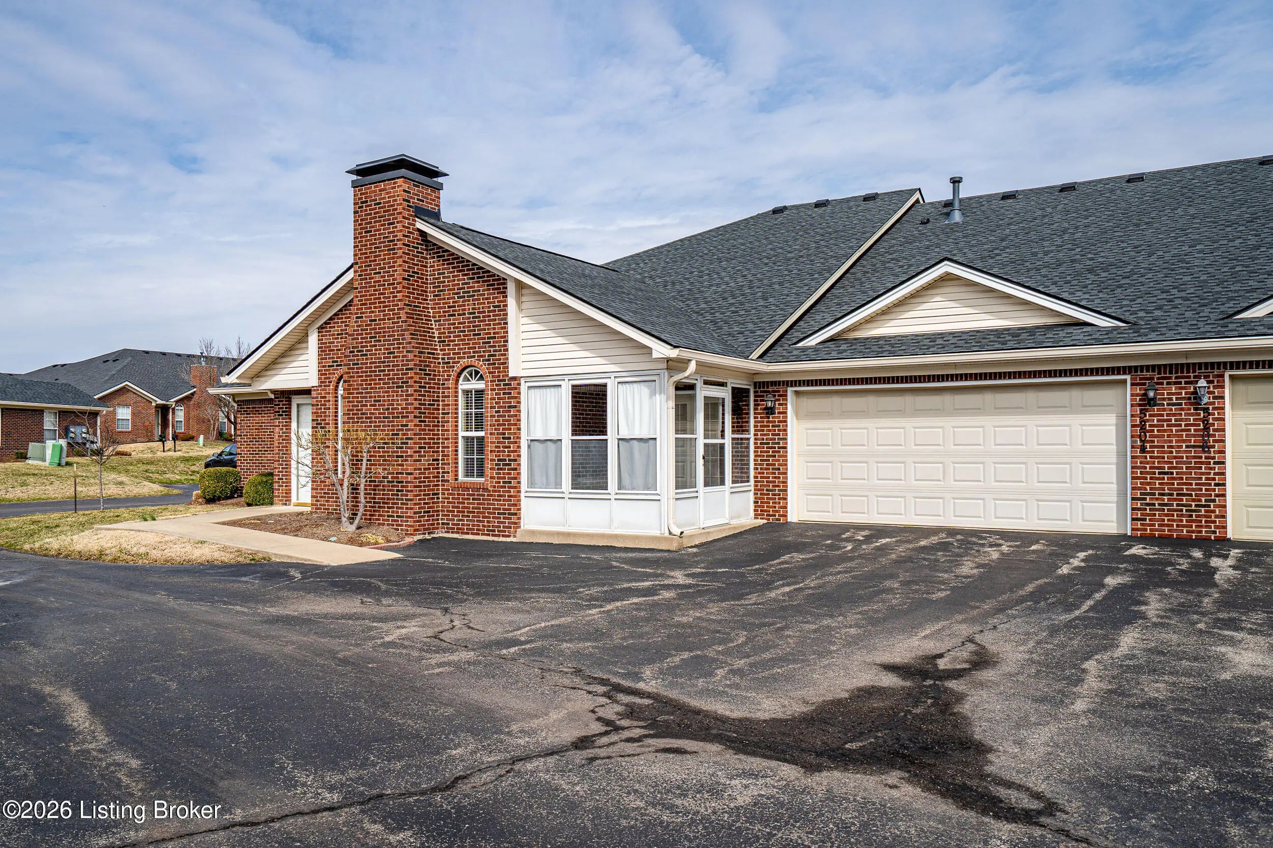 Photo of Listing #1710086