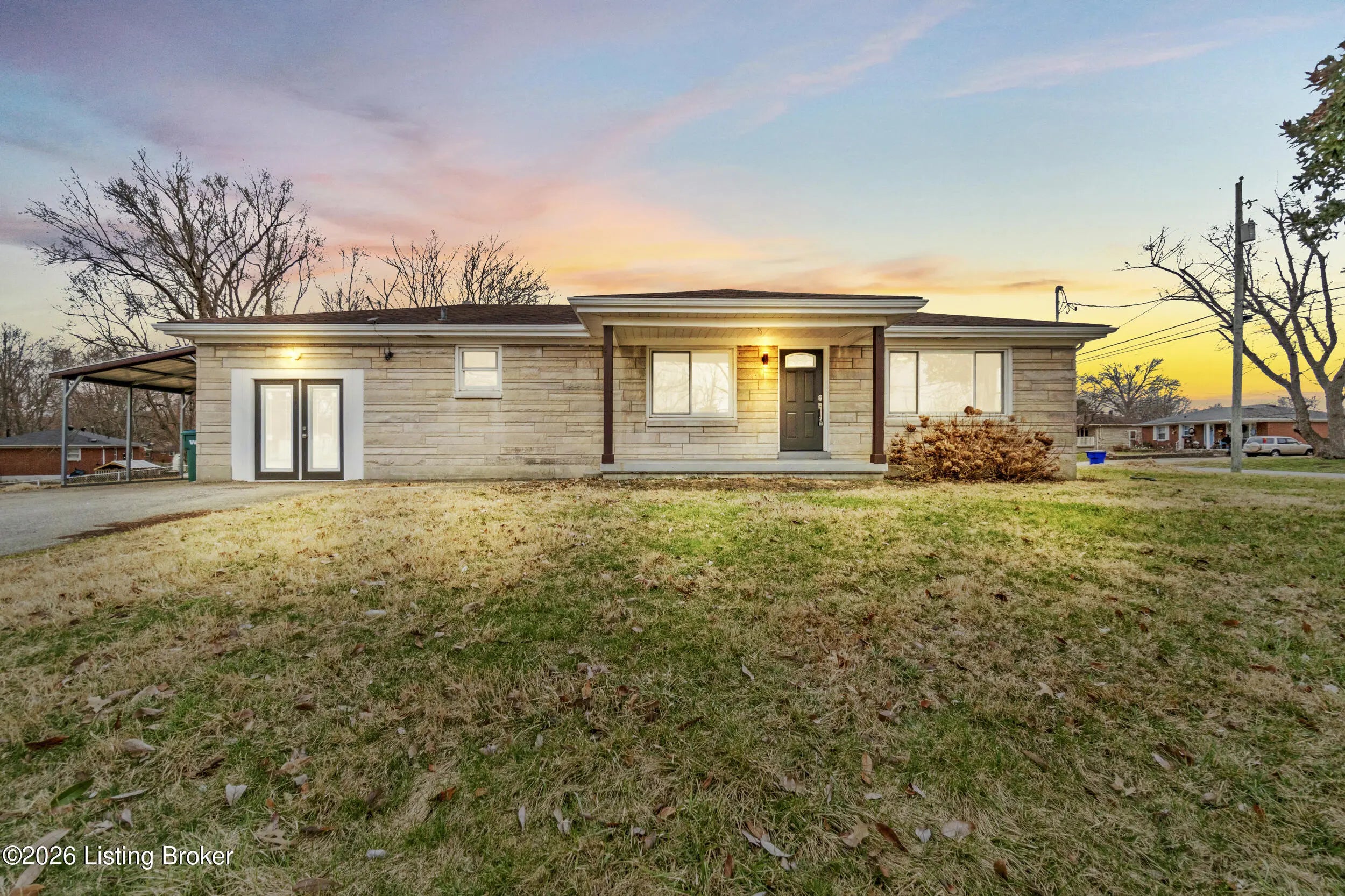 Photo of Listing #1709752