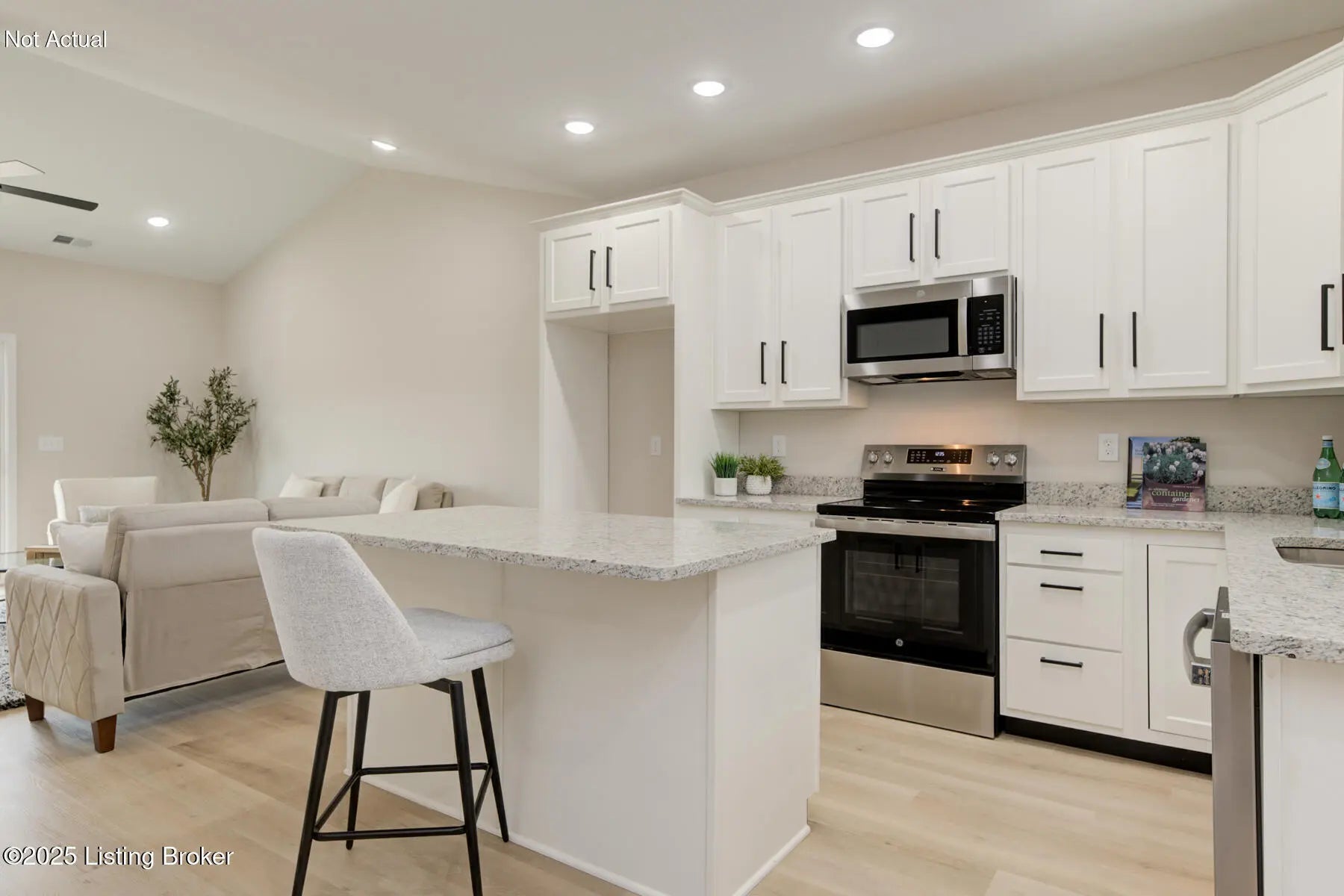 Photo of Listing #1709762