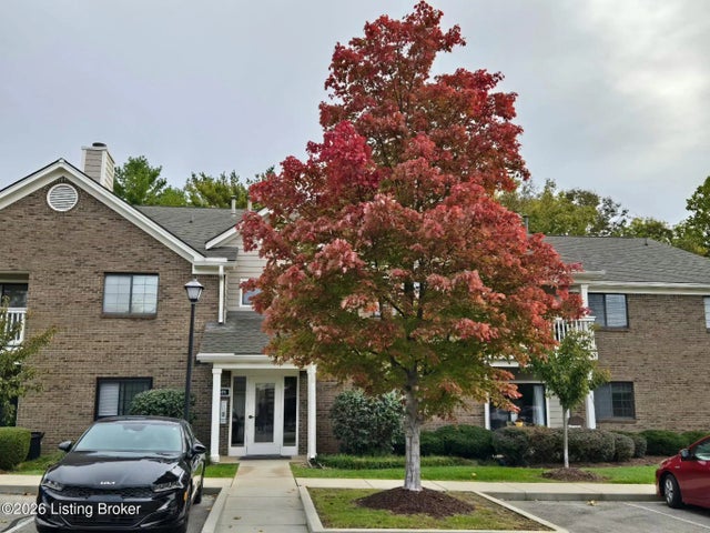 401 Creason Ct 208, Louisville