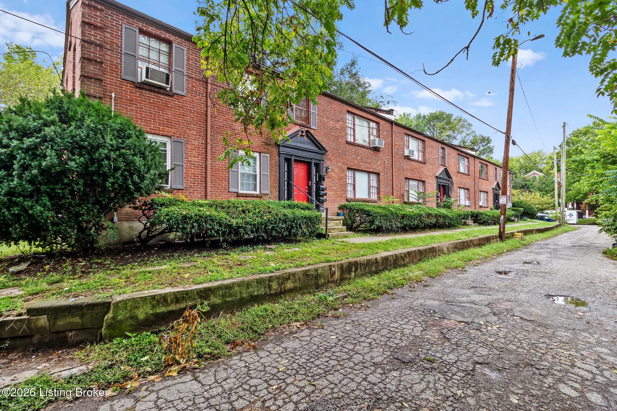 Photo of Listing #1710002