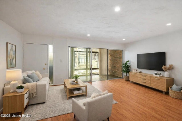 1040 Cherokee Rd E4, Louisville