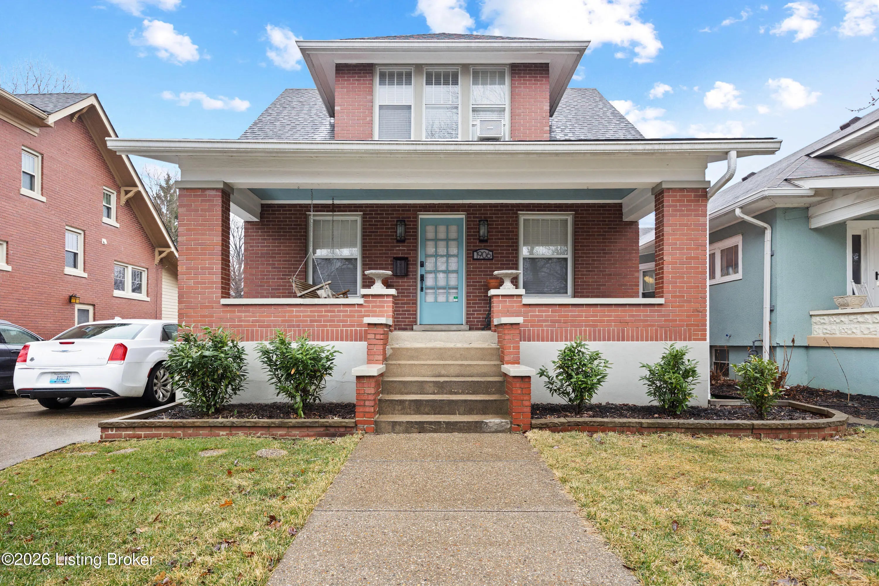 Photo of Listing #1710368